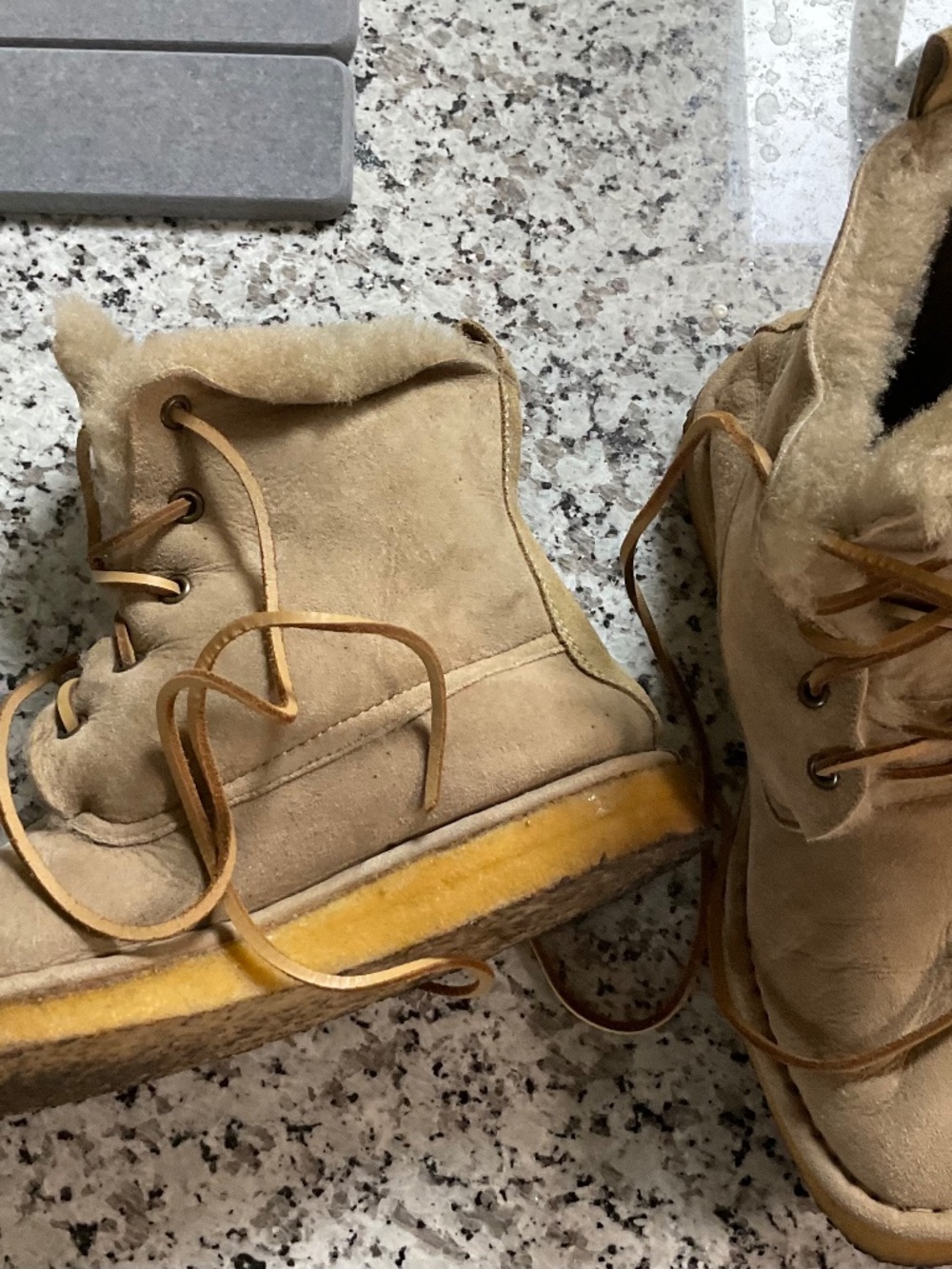 PUNTO PIGRO x FREE PEOPLE SHEARLING BOOTS - Picture 3 of 6